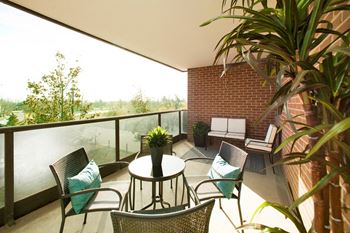 190 Cityview in Brampton, ON private balcony